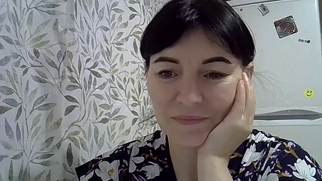 Krystal 82 online show from 12-02-25, 05:25