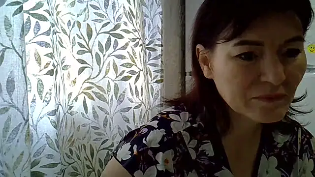 Krystal 82 online show from 12-23-25, 09:19