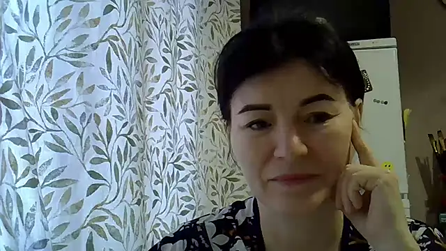 Krystal 82 online show from 12-03-25, 08:36