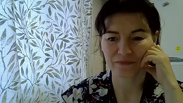 Krystal 82 online show from 12-22-25, 09:20