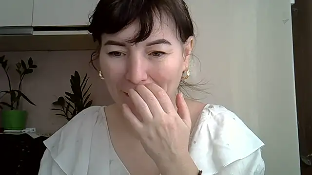 Krystal 82 online show from 02-07-26, 08:55