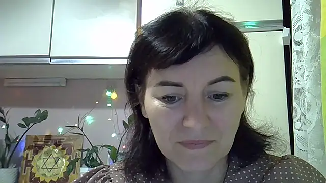 Krystal 82 online show from 09-19-25, 04:33