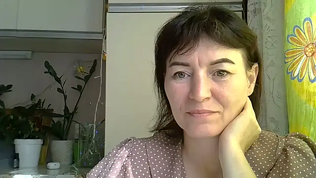 Krystal 82 online show from 09-10-25, 08:24