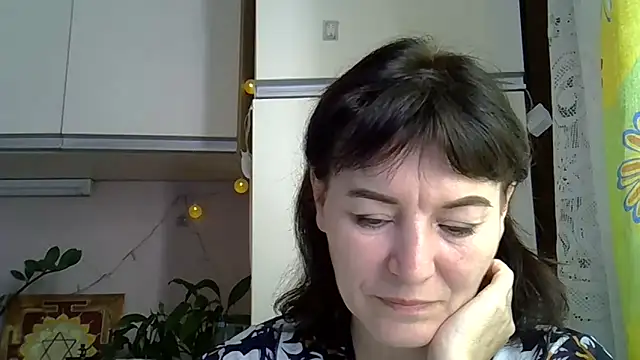 Krystal 82 online show from 10-01-25, 06:51