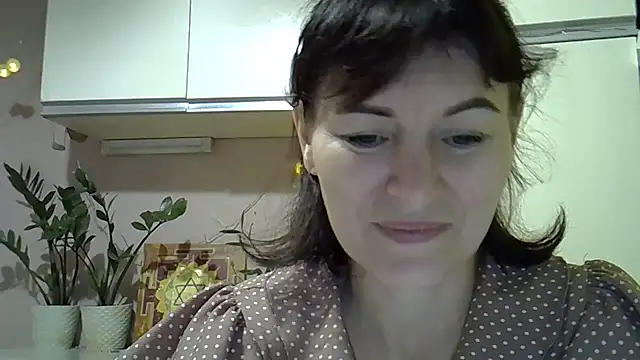 Krystal 82 online show from 09-22-25, 08:26