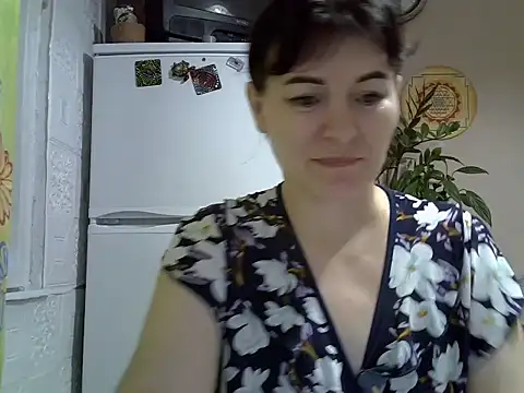 Krystal 82 online show from 11-13-25, 05:39