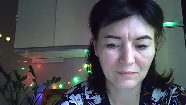 Krystal 82 online show from 10-02-25, 05:22