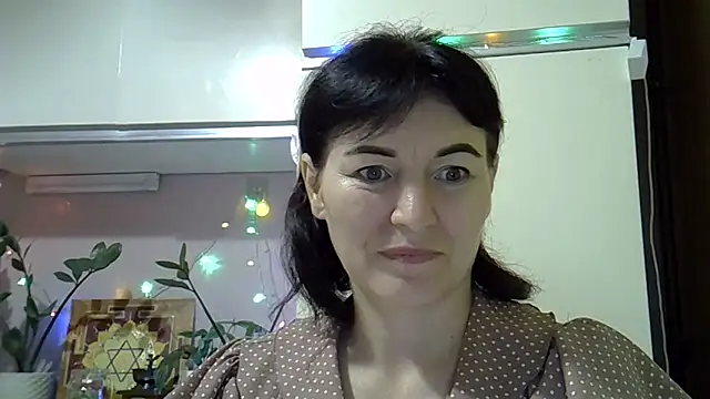 Krystal 82 online show from 09-24-25, 06:36