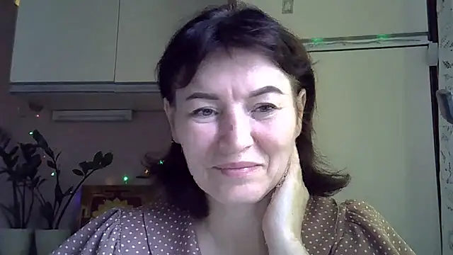 Krystal 82 online show from 09-22-25, 08:20