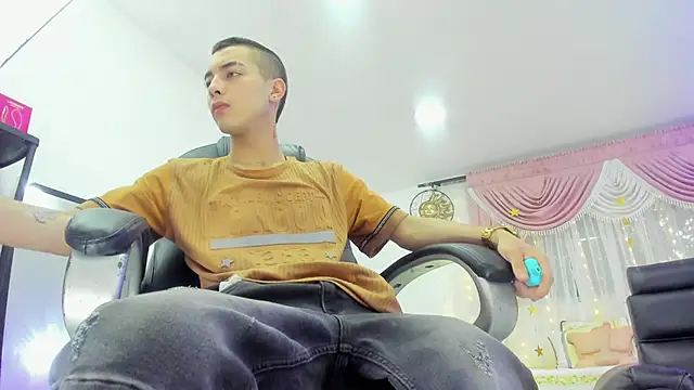 Dereck Boy8 online show from 09-19-25, 09:52