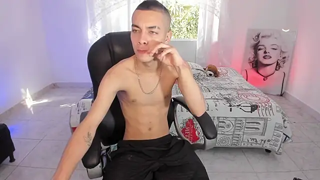 Dereck Boy8 online show from 12-04-25, 07:35