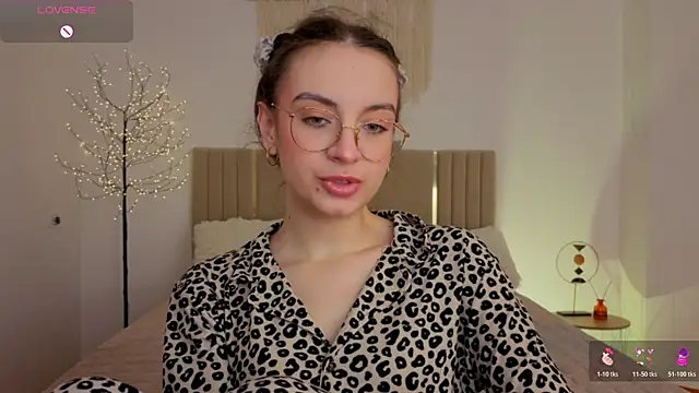 Real cutie1 online show from 05-23-26, 01:10