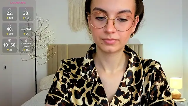 Real cutie1 online show from 06-30-26, 12:49