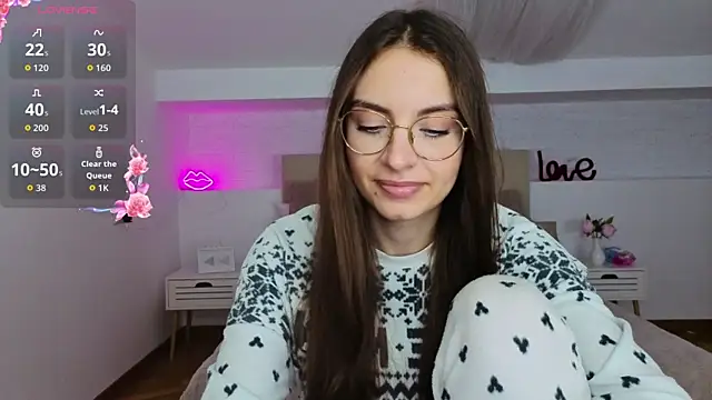 Real cutie1 online show from 10-11-25, 09:05