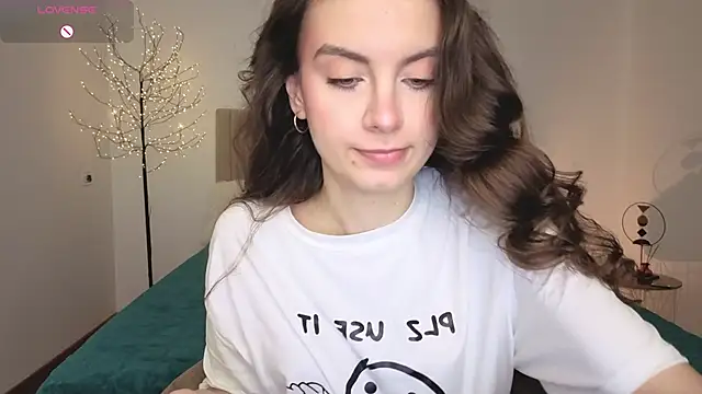 Real cutie1 online show from 03-31-26, 12:40