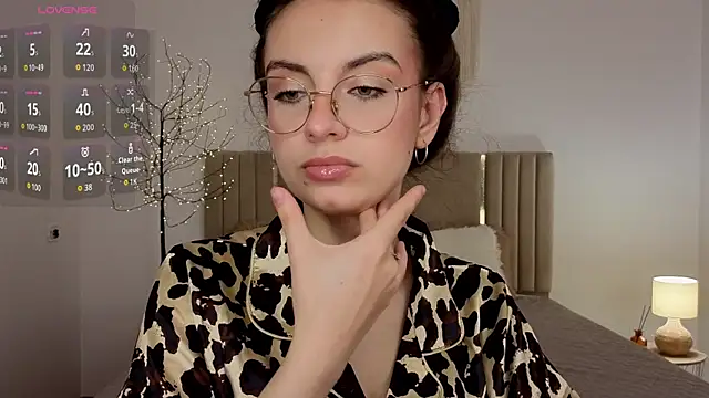 Real cutie1 online show from 07-07-26, 12:42