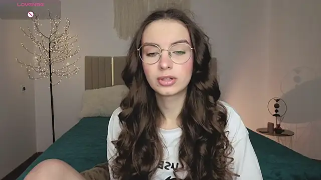 Real cutie1 online show from 04-01-26, 12:50