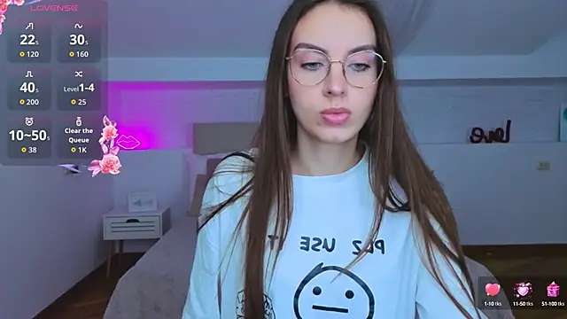 Real cutie1 online show from 10-06-25, 09:04