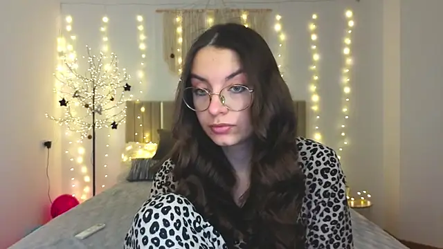 Real cutie1 online show from 01-16-26, 01:59