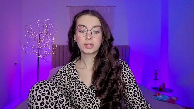 Real cutie1 online show from 03-10-26, 01:37