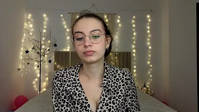 Real cutie1 online show from 01-07-26, 02:00