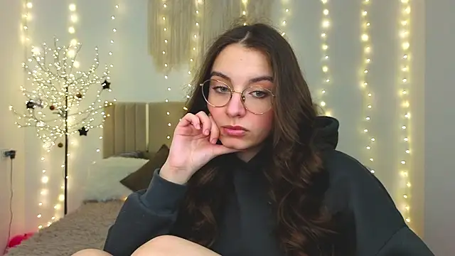 Real cutie1 online show from 02-04-26, 02:01