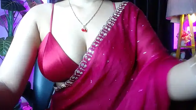 Snapshot of kiara_1122 chatting on 06-12-26, 08:50 kiara 1122 online show from 06-12-26, 08:50