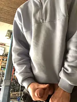 Snapshot of musti312 chatting on 02-13-26, 12:05 musti312 online show from 02-13-26, 12:05