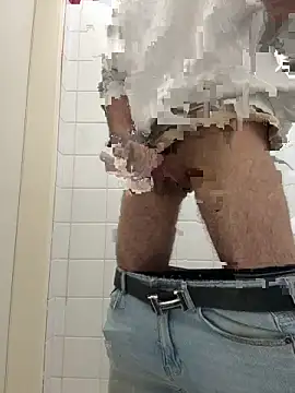 Snapshot of musti312 chatting on 02-26-26, 08:03 musti312 online show from 02-26-26, 08:03