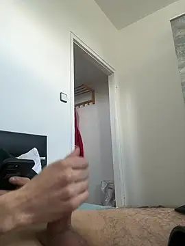 Snapshot of musti312 chatting on 03-17-26, 10:18 musti312 online show from 03-17-26, 10:18