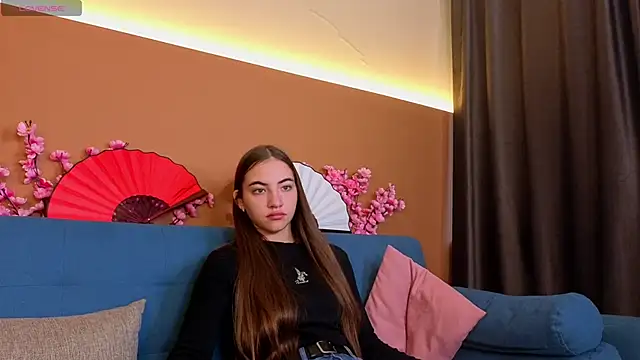 Ashley Pierce online show from 11-10-25, 04:17