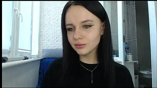 Snapshot of Blair_Yates chatting on 10-13-25, 02:07 Blair Yates online show from 10-13-25, 02:07