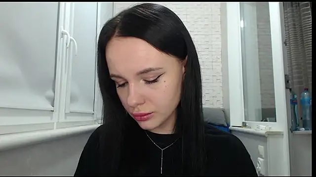 Snapshot of Blair_Yates chatting on 10-19-25, 08:22 Blair Yates online show from 10-19-25, 08:22