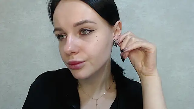 Snapshot of Blair_Yates chatting on 02-18-26, 01:03 Blair Yates online show from 02-18-26, 01:03