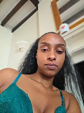 Hazel Dollxx online show from 05-23-26, 07:40