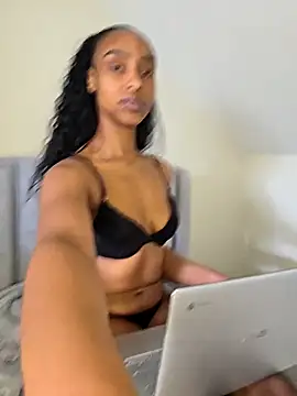 Hazel Dollxx online show from 05-18-26, 10:42