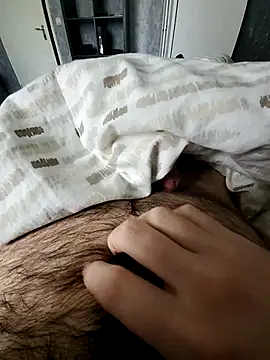 dickerchen 98 online show from 04-18-26, 08:05