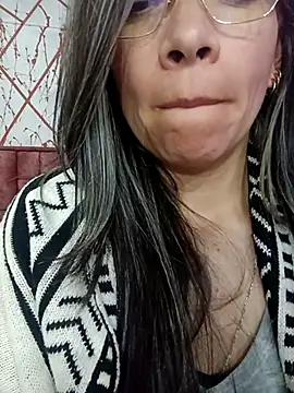 Chriss girl of imaginatio online show from 11-09-25, 10:25