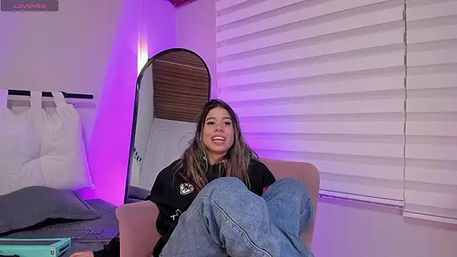 Rachell criss online show from 03-07-26, 04:19