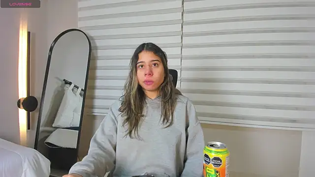 Rachell criss online show from 01-17-26, 03:54