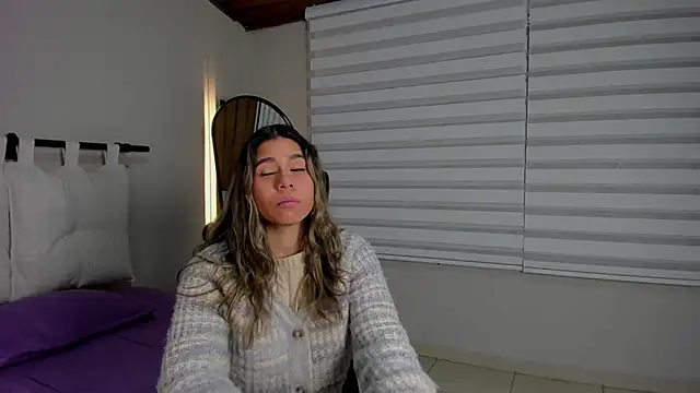 Rachell criss online show from 12-05-25, 03:49