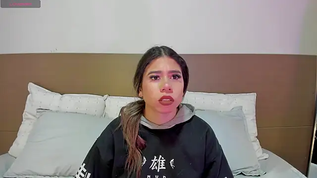 Rachell criss online show from 04-14-26, 03:55