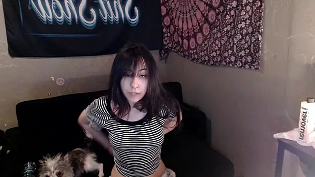 Snapshot of London_Ray chatting on 04-19-26, 08:55 London Ray online show from 04-19-26, 08:55