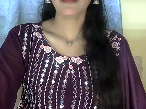 Snapshot of zara_Khan0 chatting on 09-14-25, 02:45 zara Khan0 online show from 09-14-25, 02:45