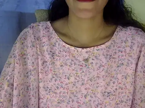 Snapshot of zara_Khan0 chatting on 09-19-25, 02:10 zara Khan0 online show from 09-19-25, 02:10