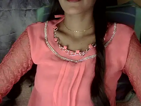 Snapshot of zara_Khan0 chatting on 10-16-25, 03:31 zara Khan0 online show from 10-16-25, 03:31
