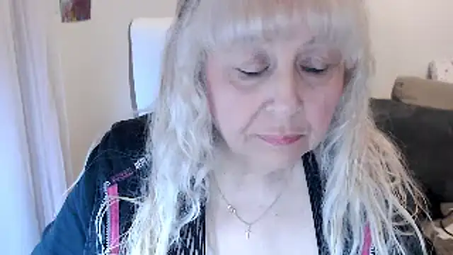 SusiLifeXXX online show from 10-27-25, 08:54