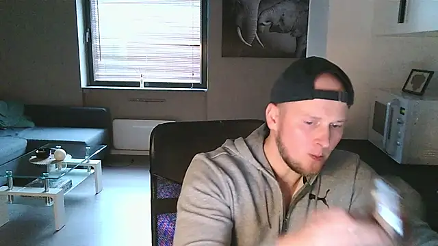 Snapshot of Dartanjanas13 chatting on 10-04-25, 11:56 Dartanjanas13 online show from 10-04-25, 11:56