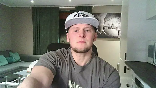 Dartanjanas13 online show from 02-28-26, 06:18