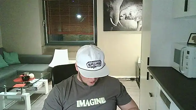 Dartanjanas13 online show from 01-10-26, 04:57